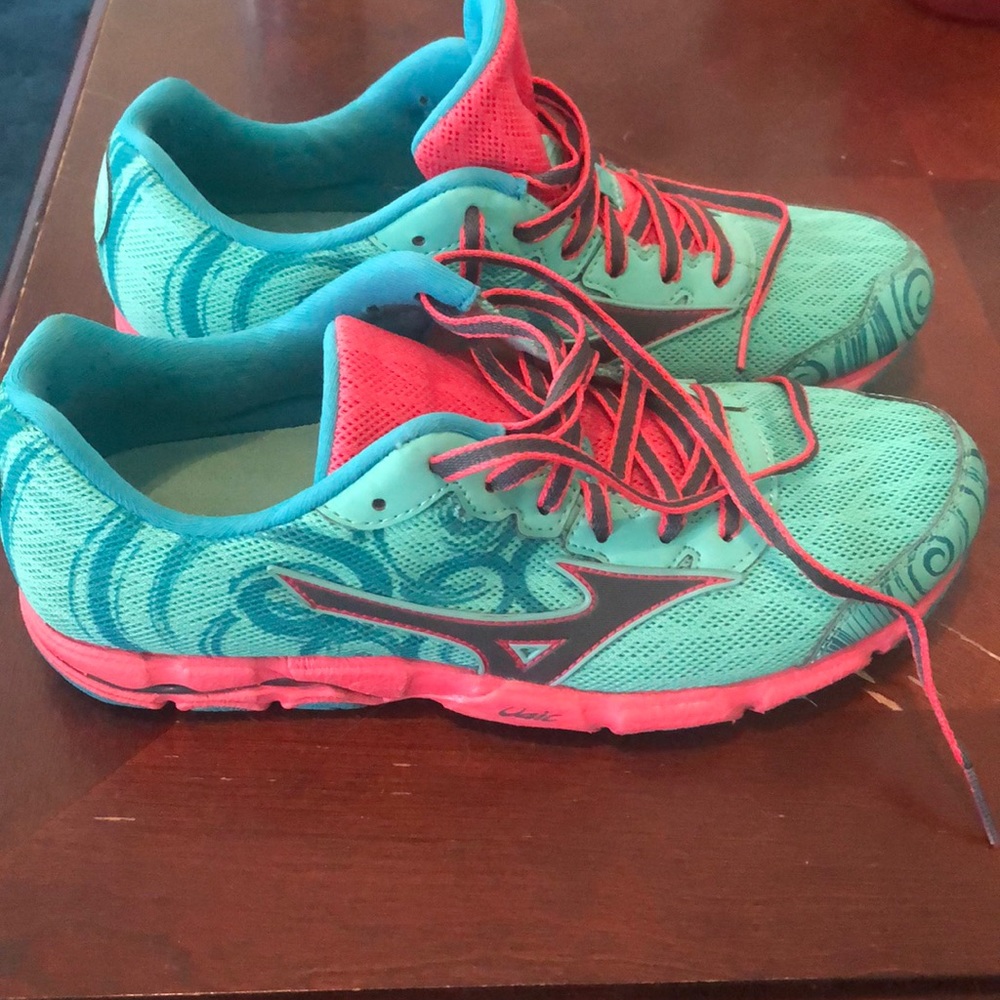 Mizuno wave hitogami 2